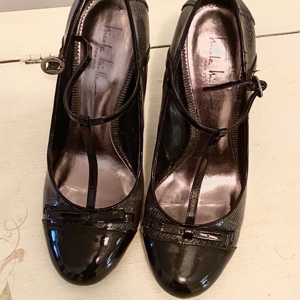 Mary Jane style stacked herl